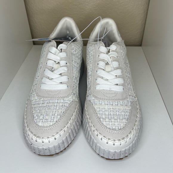 Universal Thread White Persephone Sneakers 7.5 - Picture 2 of 7